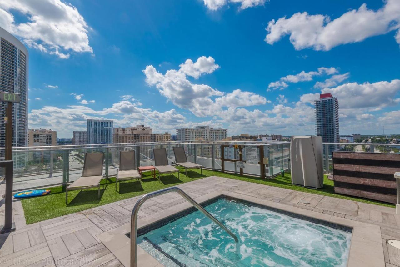 Ocean View 1 Bed On The Beach 19Th Floor Hollywood 할렌데일비치 외부 사진