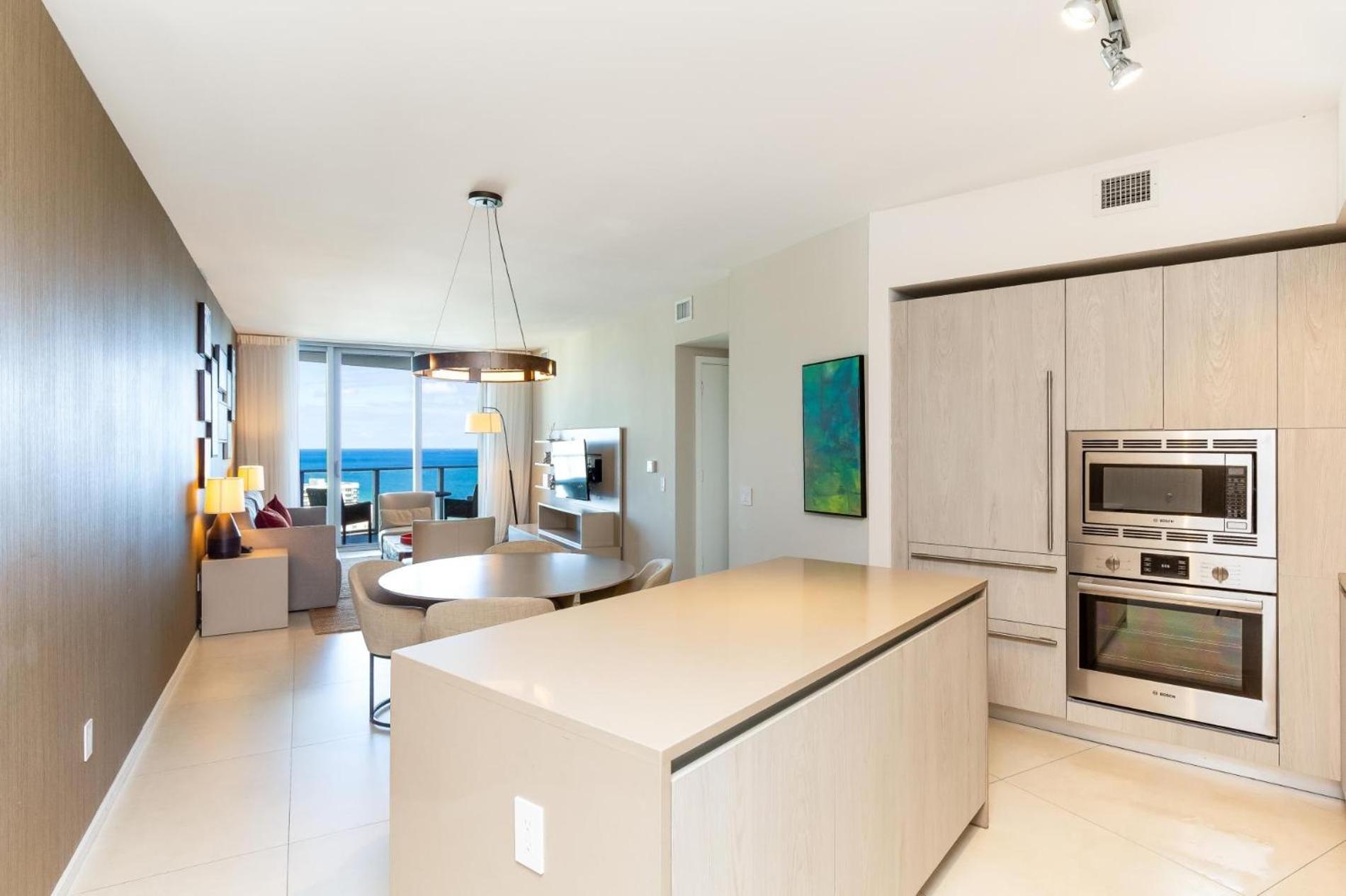 Ocean View 1 Bed On The Beach 19Th Floor Hollywood 할렌데일비치 외부 사진